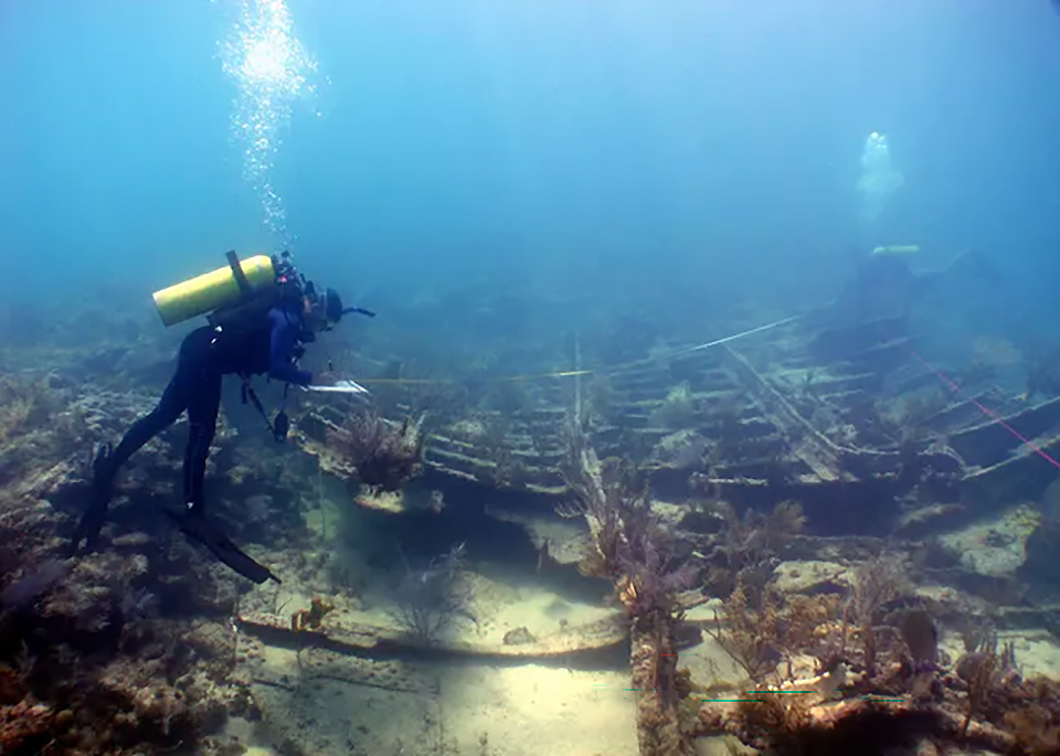 Exploring the wreck of the Erl King, Biscayne National Park / NPS file