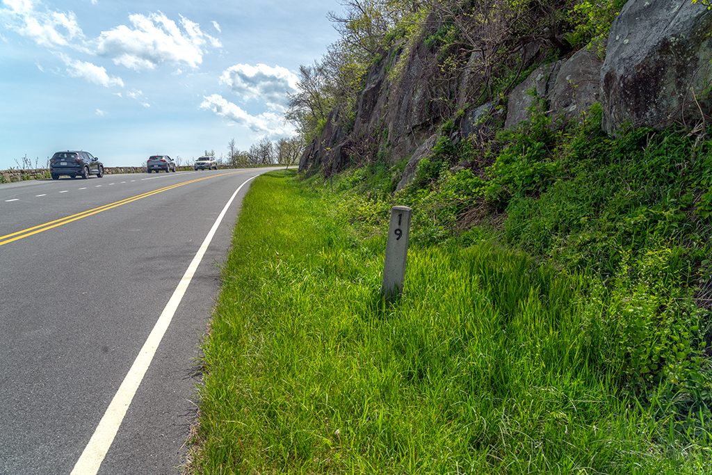 Milepost marker at an overlook in Shenandoah National Park / Rebecca Latson