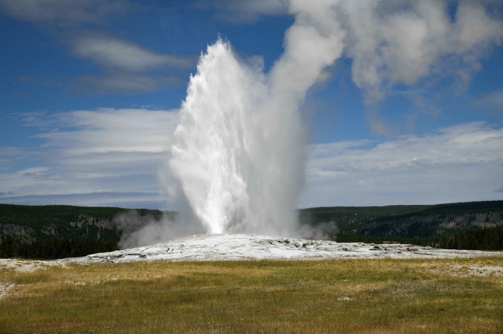 Old Faithful eruption, July 2025/Eric Buck