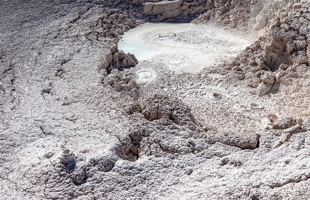 Bubbly mudpots at Artists Paintpots, Yellowstone National Park / Rebecca Latson
