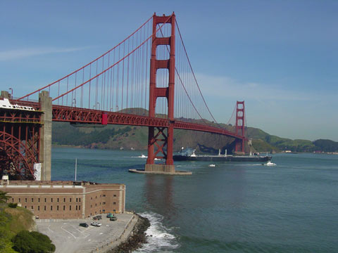 3d018-Ft-Point-and-Golden-G.jpg Fort Point.