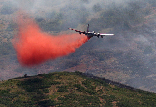 Air tanker drops retardant, by arbyreed via Flickr.jpg