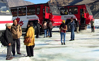 Brewster Travel Canada's Columbia Icefield Coaches