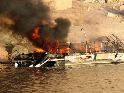 GLCA-houseboat_fire_NPS.jpg