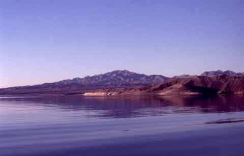 Overton-arm-Lake-Mead.jpg Lake Mead.