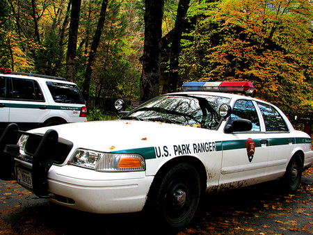 YOSE-Ranger patrol car, tomsaint11 via Flickr.jpg
