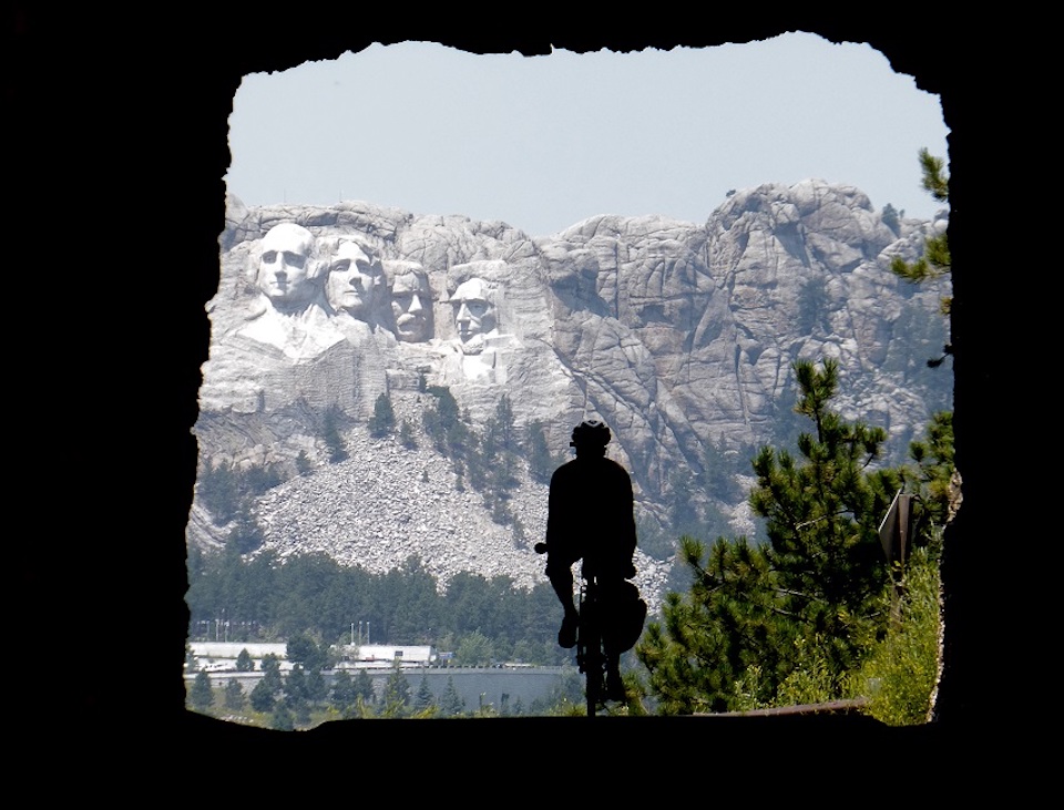 The Adventure Cycling Association has come up with a new road cycling route from Yellowstone to Minnesota/ACA