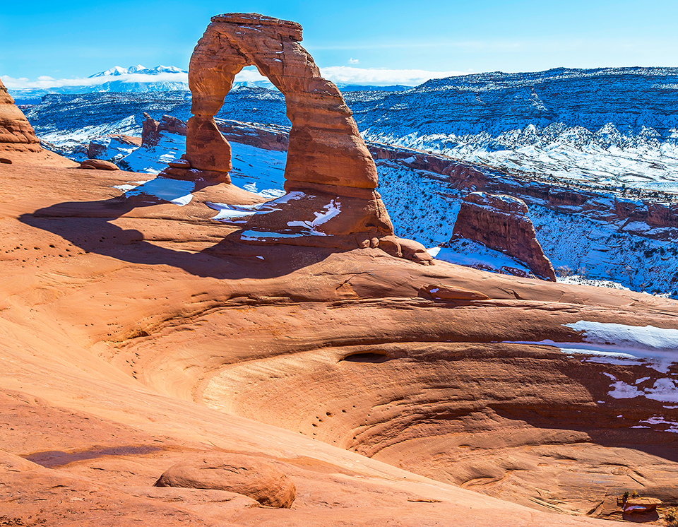 Delicate Arch landscape, Arches National Park / Rebecca Latson Delicate Arch landscape, Arches National Park / Rebecca Latson