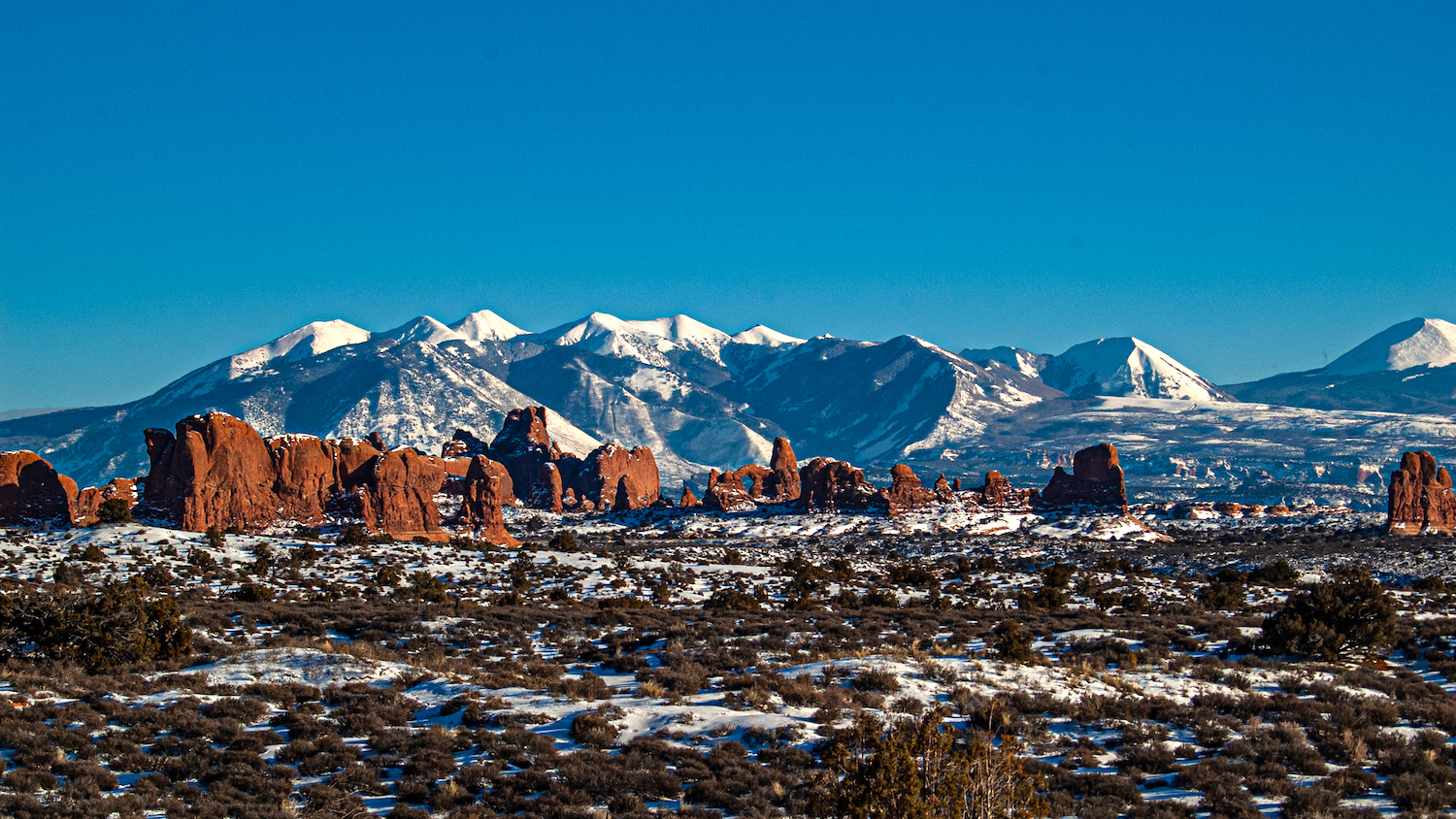 Panorama Point is a great spot to memorialize your winter visit/Eric Jay Toll Panorama Point is a great spot to memorialize your winter visit/Eric Jay Toll