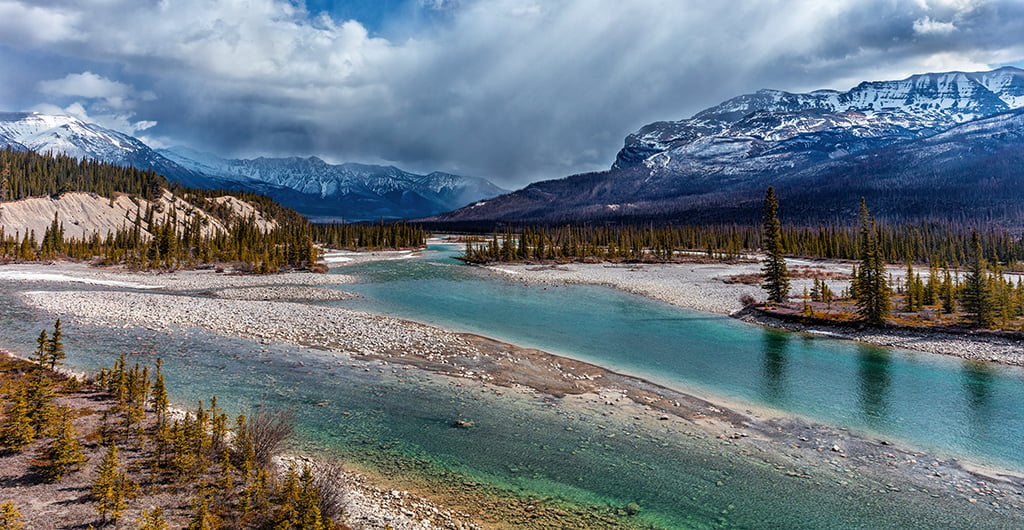 Saskatchewan River April vista, Banff National Park / Rebecca Latson Saskatchewan River April vista, Banff National Park / Rebecca Latson