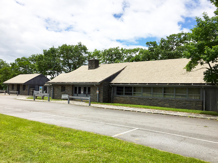 Bluffs Lodge Along the Blue Ridge Parkway/BRPF, NPS