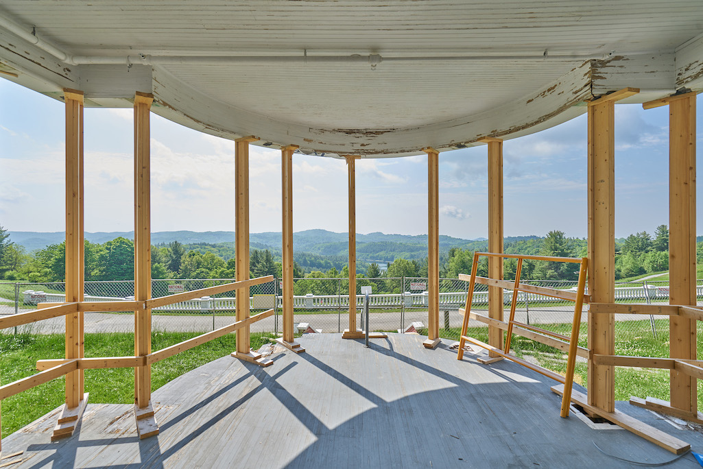 The mansion's entry, before restoration/Blue Ridge Parkway Foundation The mansion's entry, before restoration/Blue Ridge Parkway Foundation