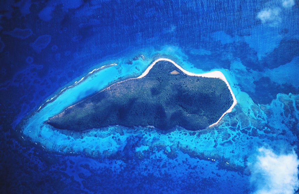Buck Reef Island National Monument / NOAA-Sean Linehan