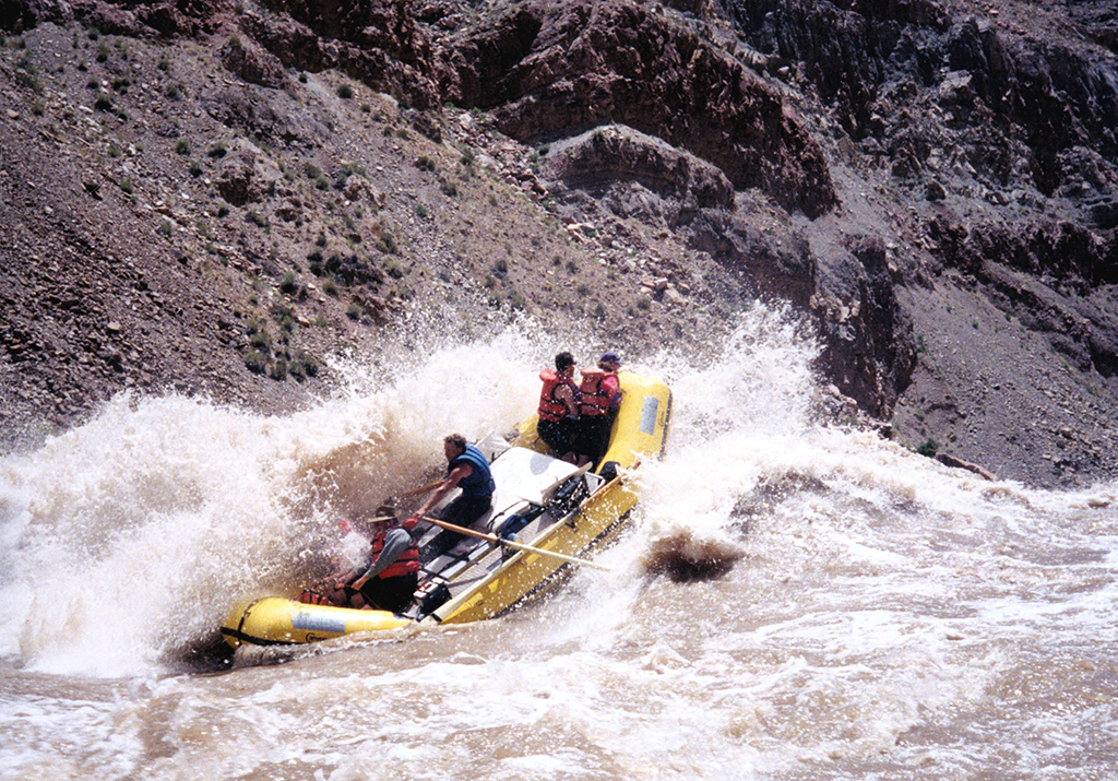 Rafting Cataract Canyon, Canyonlands National Park / NPS file