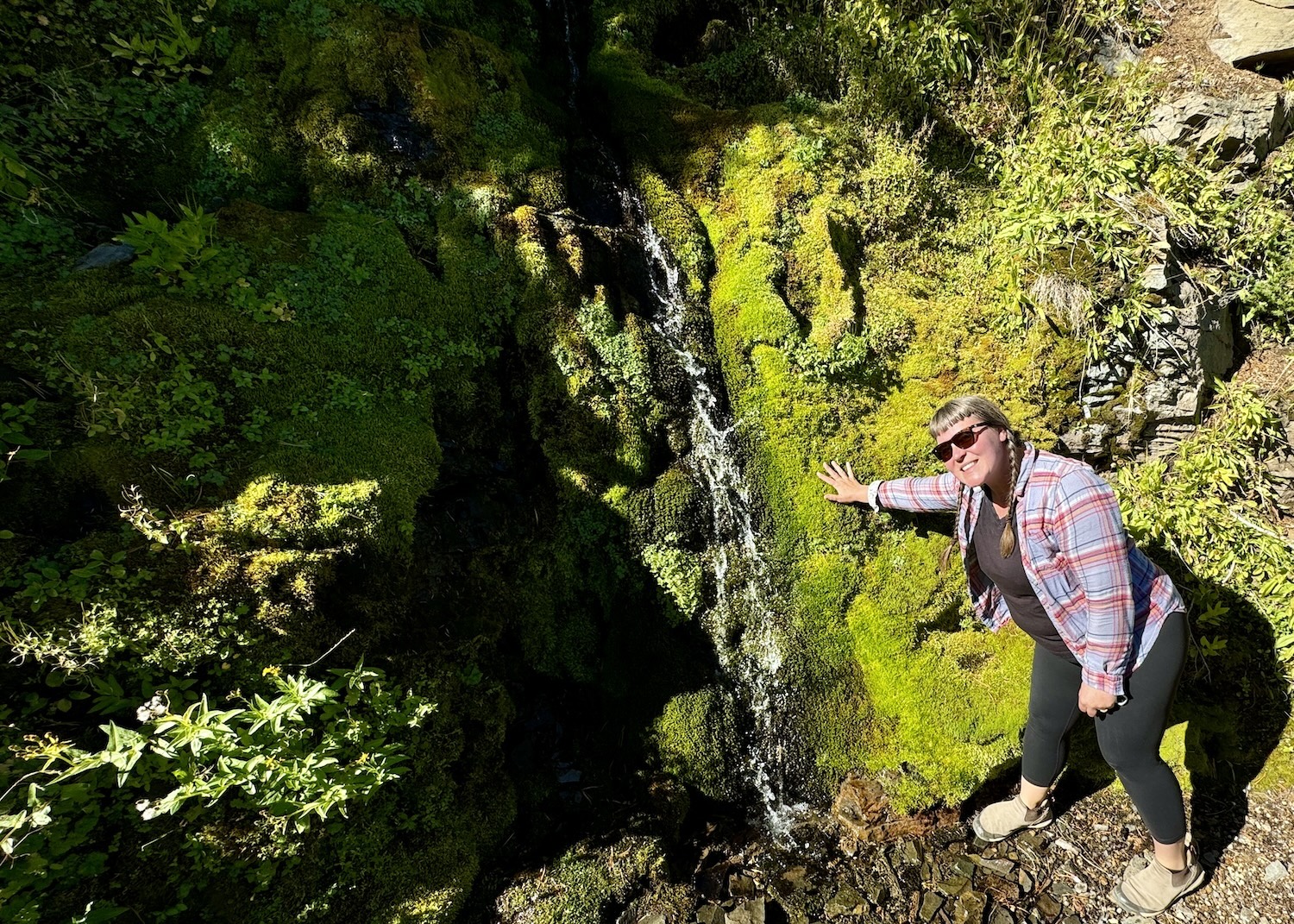 Explore Southern Oregon's Jeri Kelly shares a secret waterfall along East Rim Drive. Explore Southern Oregon's Jeri Kelly shares a secret waterfall along East Rim Drive.