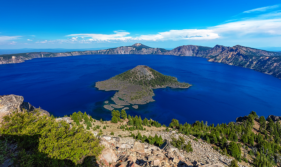 The view from the Watchman Peak summit, Crater Lake National Park / Rebecca Latson The view from the Watchman Peak summit, Crater Lake National Park / Rebecca Latson