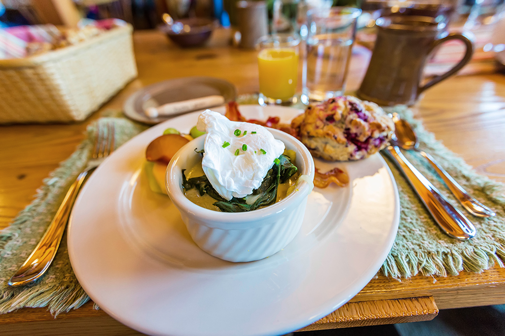 Breakfast is served at Camp Denali, Denali National Park and Preserve / Rebecca Latson Breakfast is served at Camp Denali, Denali National Park and Preserve / Rebecca Latson