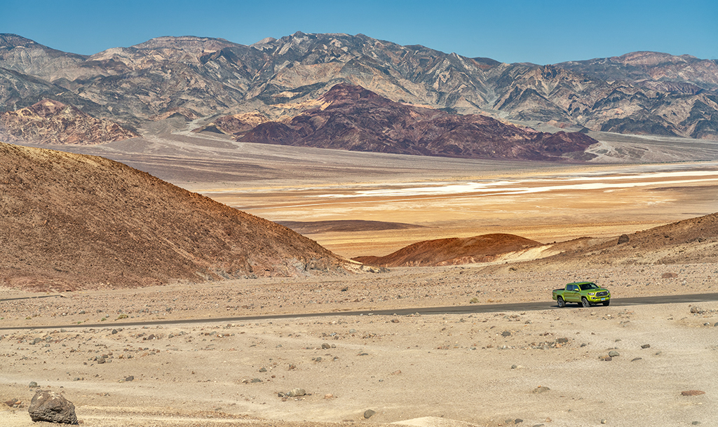 Hot and dry, Death Valley National Park / Rebecca Latson Hot and dry, Death Valley National Park / Rebecca Latson