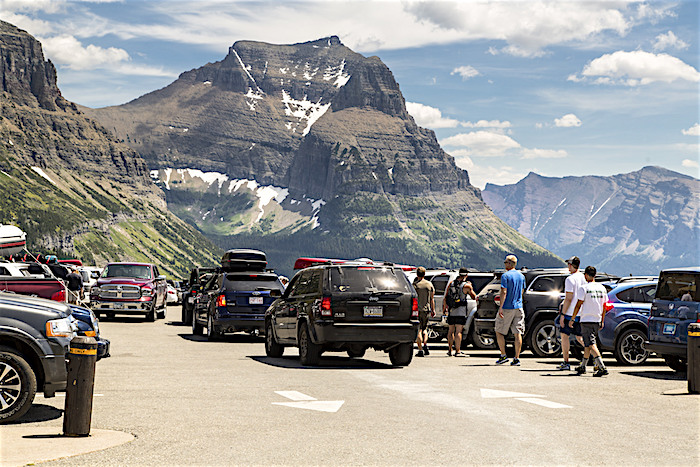 Parking lot jam at Logan Pass, Glacier National Park/NPS, Jacob W. Frank Parking lot jam at Logan Pass, Glacier National Park/NPS, Jacob W. Frank