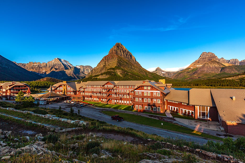 The Many Glacier Hotel, Glacier National Park / Rebecca Latson The Many Glacier Hotel, Glacier National Park / Rebecca Latson