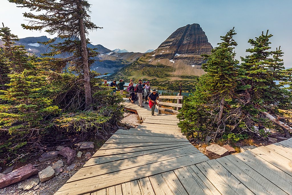 Visitors at the Hidden Lake Overlook, Glacier National Park / Rebecca Latson