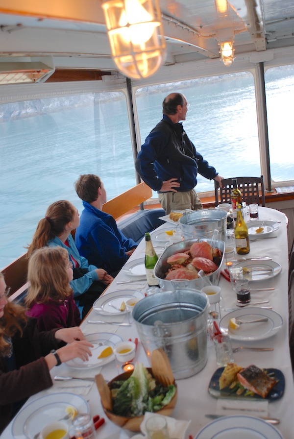 The salon mixes meals with wildlife watching/Kurt Repanshek file