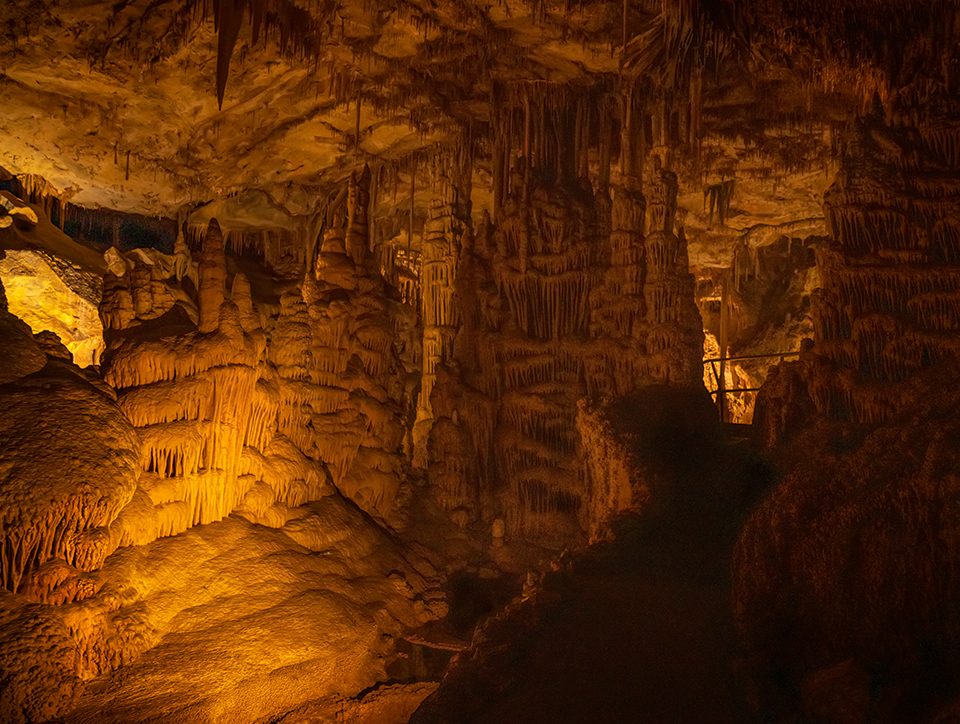 Inside Lehman Caves, Great Basin National Park / Rebecca Latson