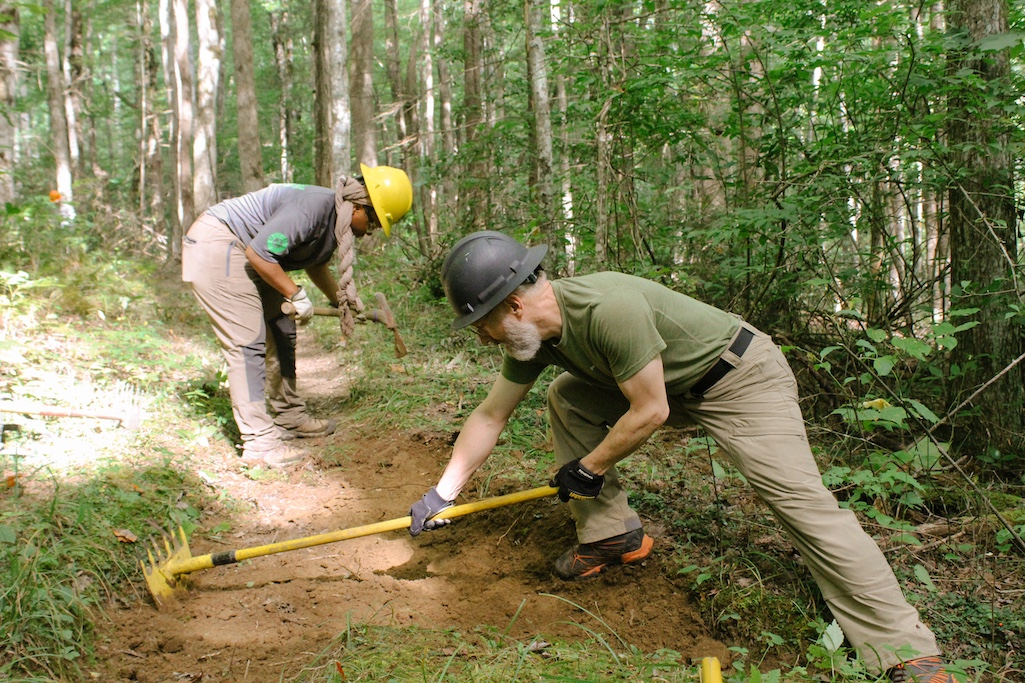 Great Smoky Mountains National Park is looking for some volunteers/NPS file