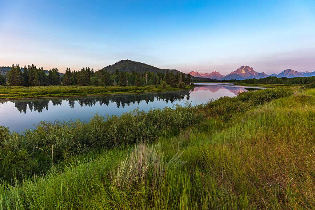 Sunrise at Oxbow Bend, Grand Teton National Park / Rebecca Latson