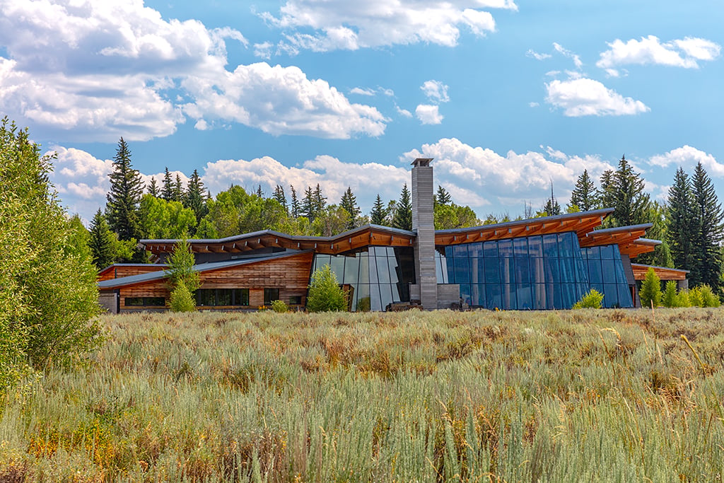 Craig Thomas Discovery and Visitor Center, Grand Teton National Park / Rebecca Latson