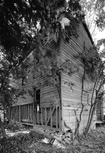 The National Park Service is proposing to raze the Henkle farmhouse and four other structures at Harpers Ferry National Historical Park in West Virginia/LOC The National Park Service is proposing to raze the Henkle farmhouse and four other structures at Harpers Ferry National Historical Park in West Virginia/LOC