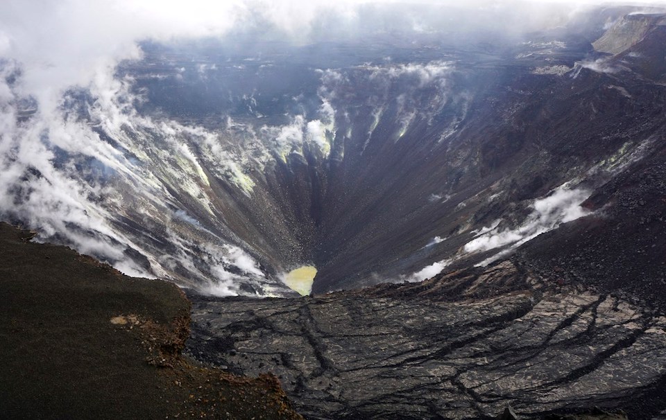 Halemaʻumaʻu crater, Hawai'i Volcanoes National Park, October 26, 2019/NPS, A. LaVelle