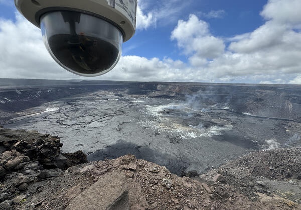 he V1cam webcam, which provides the livestream at the summit of Kīlauea, is a pan-tilt-zoom model that allows HVO staff to adjust the view remotely based on changes in activity in the caldera. USGS photo by M. Patrick. he V1cam webcam, which provides the livestream at the summit of Kīlauea, is a pan-tilt-zoom model that allows HVO staff to adjust the view remotely based on changes in activity in the caldera. USGS photo by M. Patrick.