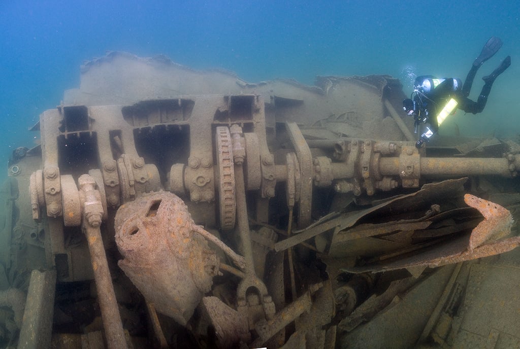 Exploring the Glenlyon shipwreck, Isle Royale National Park / NPS file Exploring the Glenlyon shipwreck, Isle Royale National Park / NPS file
