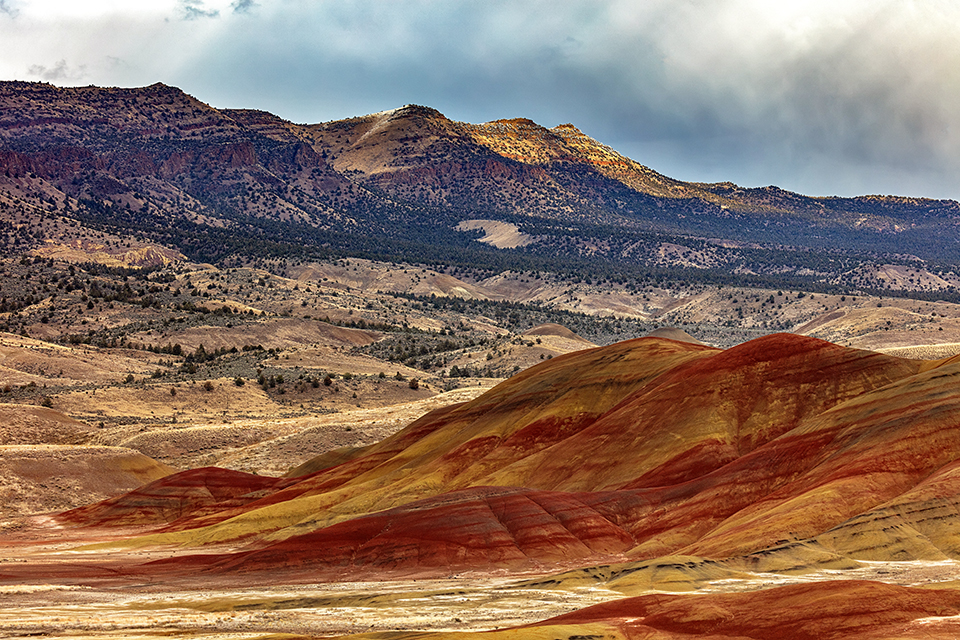 Landscape of the Painted Hills Unit, John Day Fossil Beds National Monument / Rebecca Latson
