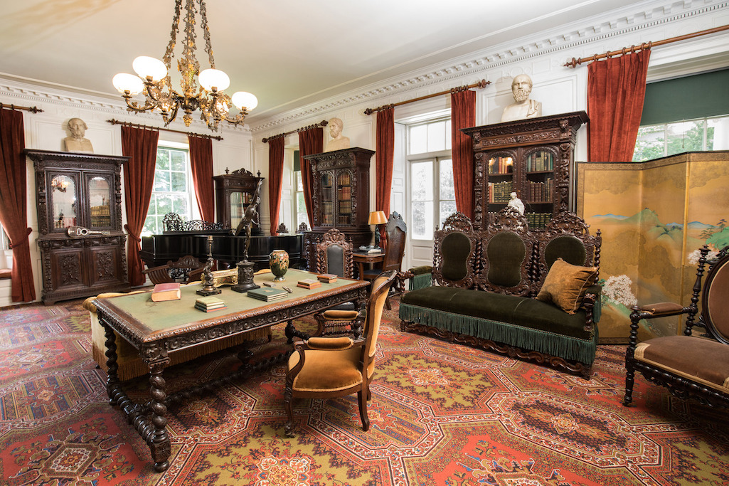 The library in the Longfellow House/James P. Jones Photography|RI