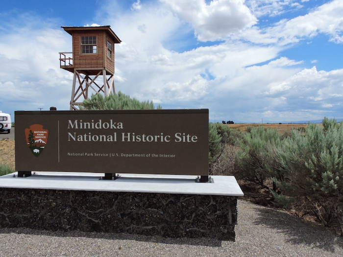 NPS signs at Minidoka National Historic Site/Lee Dalton NPS signs at Minidoka National Historic Site/Lee Dalton