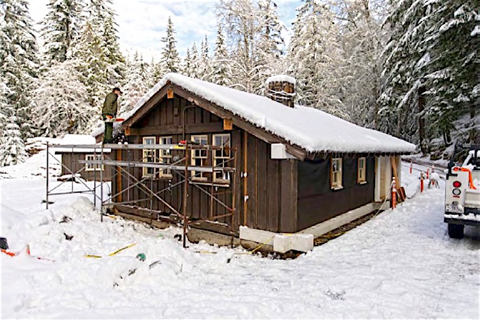 Support from Washington’s National Park Fund enabled renovation of an historic cabin that for years to come will be available for search-and-rescue crews to come in from the cold and wet / WNP Support from Washington’s National Park Fund enabled renovation of an historic cabin that for years to come will be available for search-and-rescue crews to come in from the cold and wet / WNP