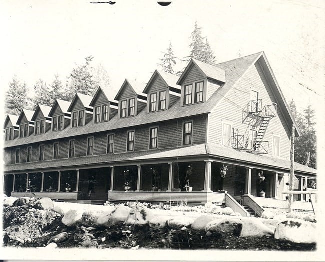 A 1906 view of National Park Inn, Mount Rainier National Park / NPS file