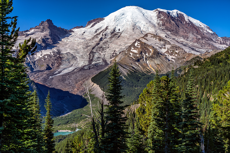 Mount Rainier landscape, Mount Rainier National Park / Rebecca Latson