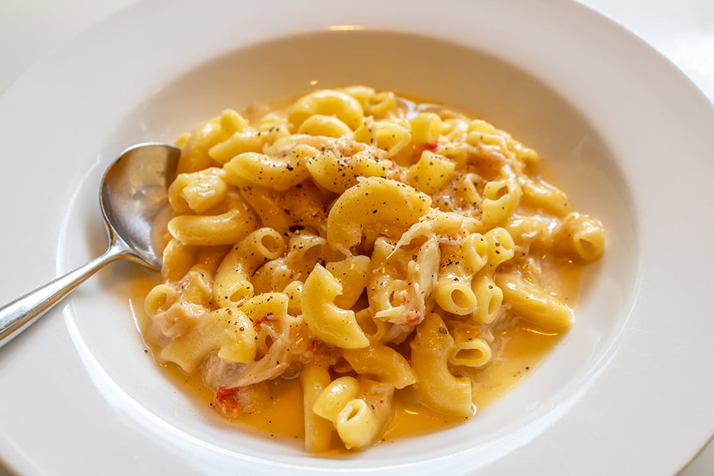 Dungeness crab mac and Beecher's cheese - using snow crab instead (Olympic National Park) / Rebecca Latson Dungeness crab mac and Beecher's cheese - using snow crab instead (Olympic National Park) / Rebecca Latson