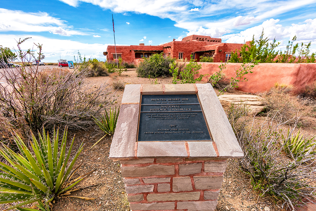 Painted Desert Inn, Petrified Forest National Park / Rebecca Latson Painted Desert Inn, Petrified Forest National Park / Rebecca Latson