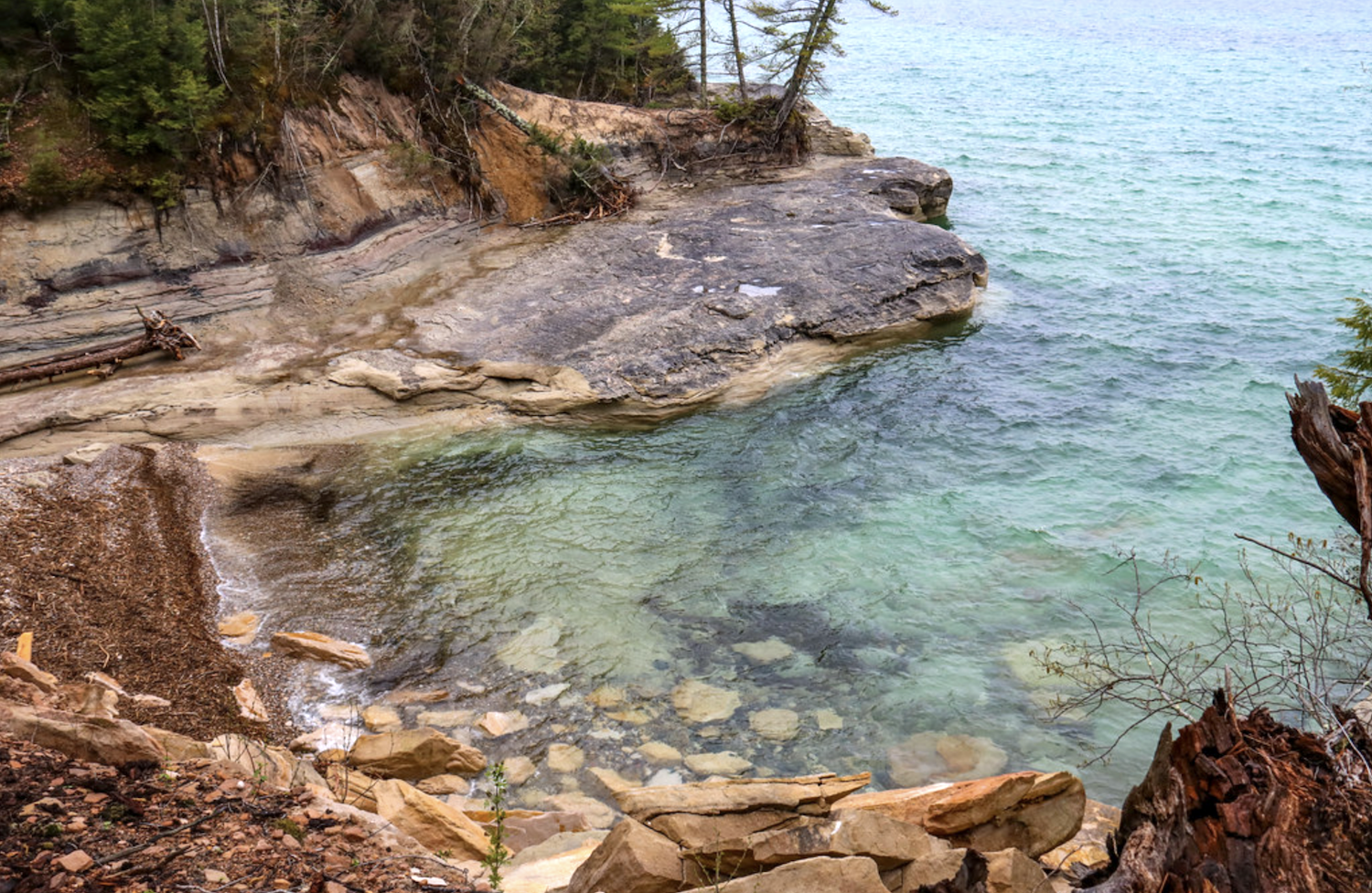 A small cove along the lakeshore/Bob Pahre A small cove along the lakeshore/Bob Pahre
