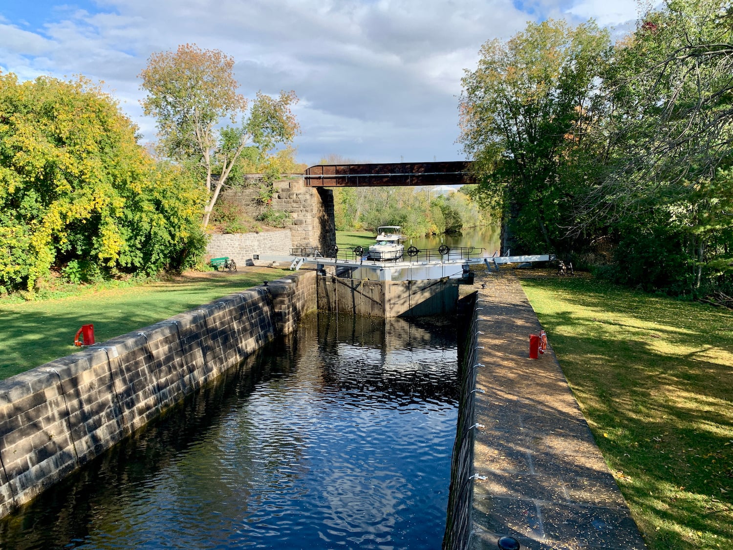 Each lockstation on the Rideau Canal has its own personality. Each lockstation on the Rideau Canal has its own personality.