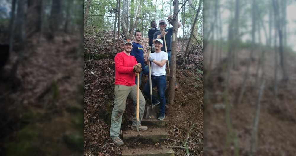 Trail crew at work / NPS Trail crew at work