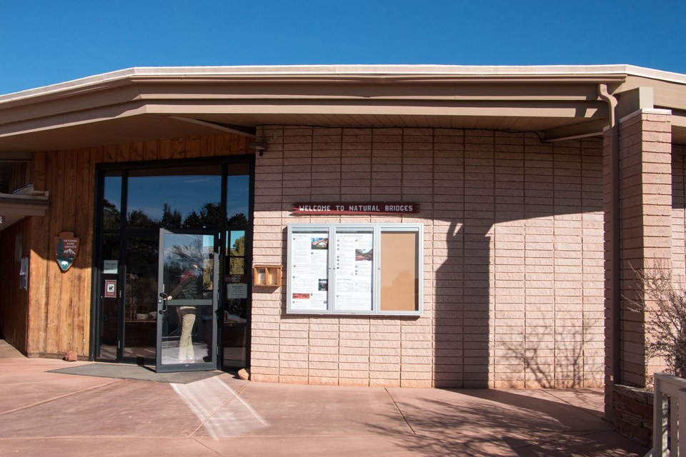 Natural Bridges National Monument Visitor Center / NPS