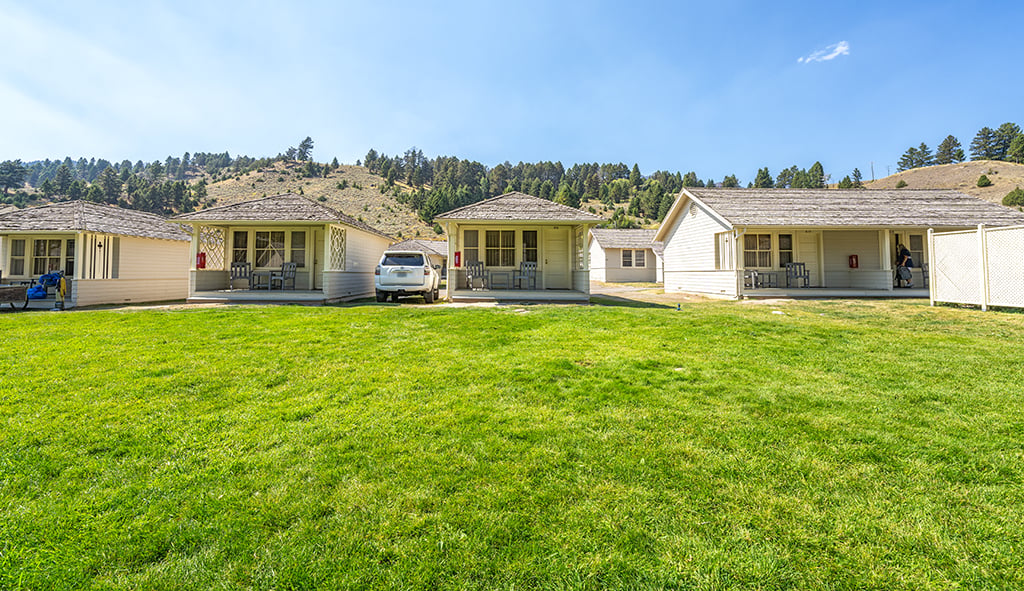 The Frontier Cabins behind the Mammoth Hot Springs Hotel, Yellowstone National Park / Rebecca Latson