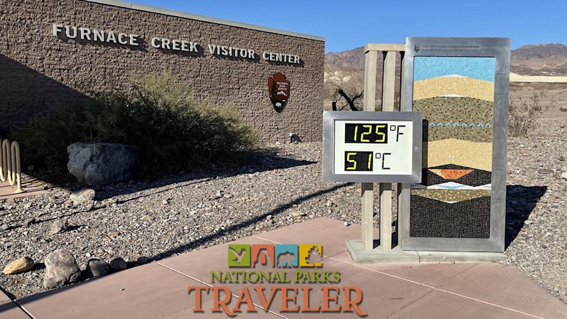 Thermometer at Death Valley displaying 125 degrees Fahrenheit