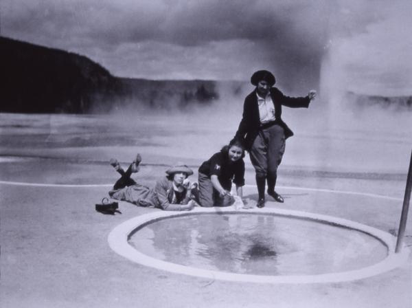 Early visitors at Handkerchief Pool, circa 1923