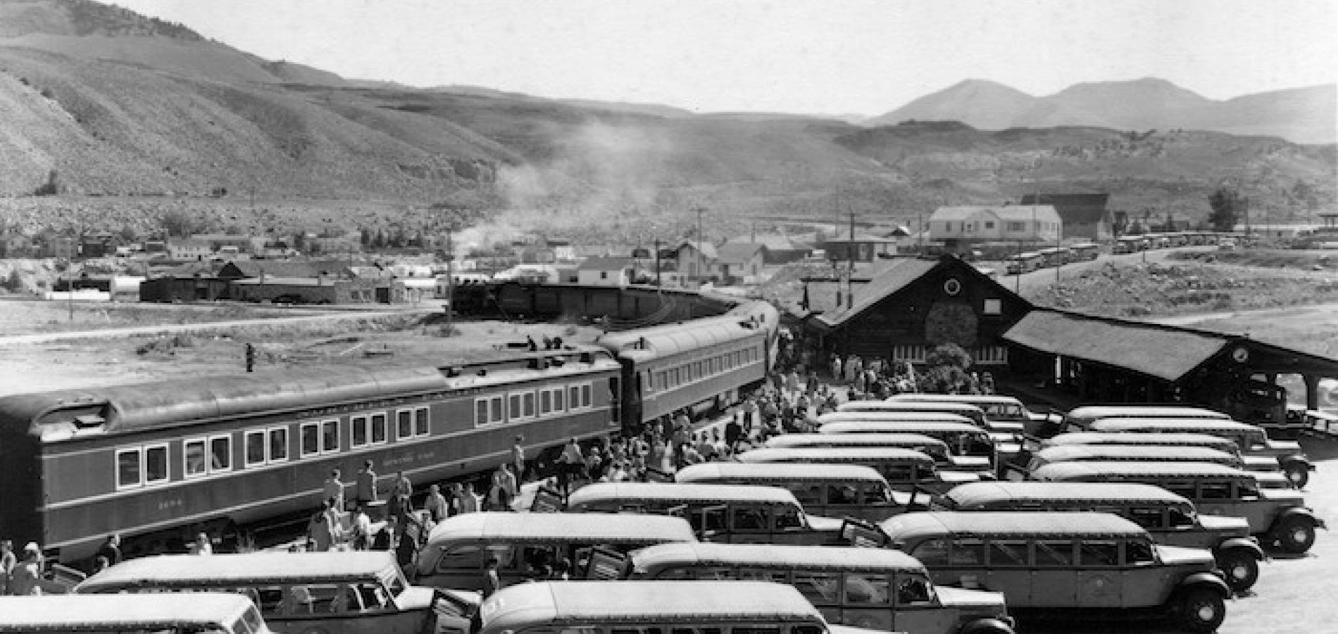 1940s era train travel to Yellowstone National Park/Runte Collection